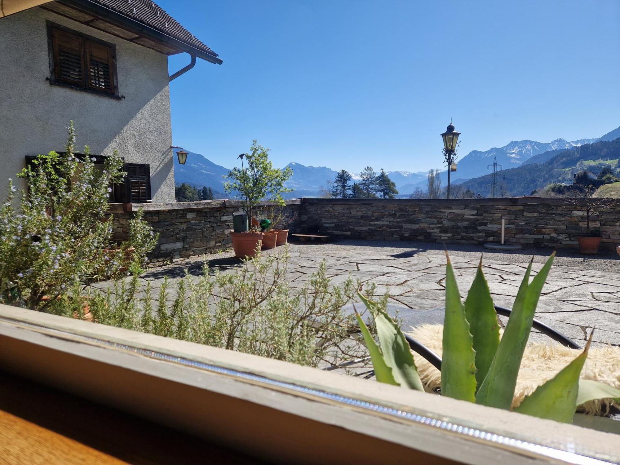 Landhaus Maria Gruen B&B Фелдкирх Екстериор снимка